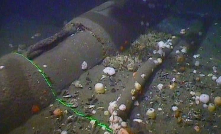 material) Pipeline submerged in sand Requires logistical management of: Diver or ROV deployable solution (vessels,