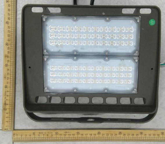 and Spot Luminaires Rated Voltage / Frequency 100-277Vac, 50/60 Hz Nominal Power 100W Rated Initial Lamp Lumen -- Declared CCT 5000K LED Manufacturer