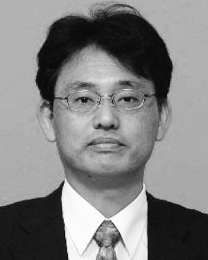 Tomohiro Seki (M 94) was born in Tokyo, Japan, in 1967. He received the B.E., M.E., and Dr.Eng.