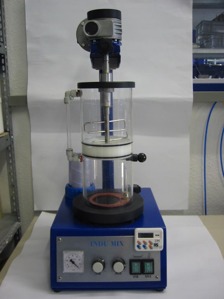 Vacuum Investment Mixer Indumix 4 for MC 60 Solid and powerful Vacuum Mixing Investing Apparatus for all kind of investment material. Easy handling, controlled speed/vibration.