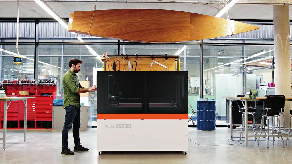 FAST AND PRECISE LARGE-SCALE 3D PRINTING IS FINALLY ACCESSIBLE IN ONE COMPACT PACKAGE With the BigRep STUDIO, we introduce a workhorse printer that brings a new dimension to large-scale 3D printing.