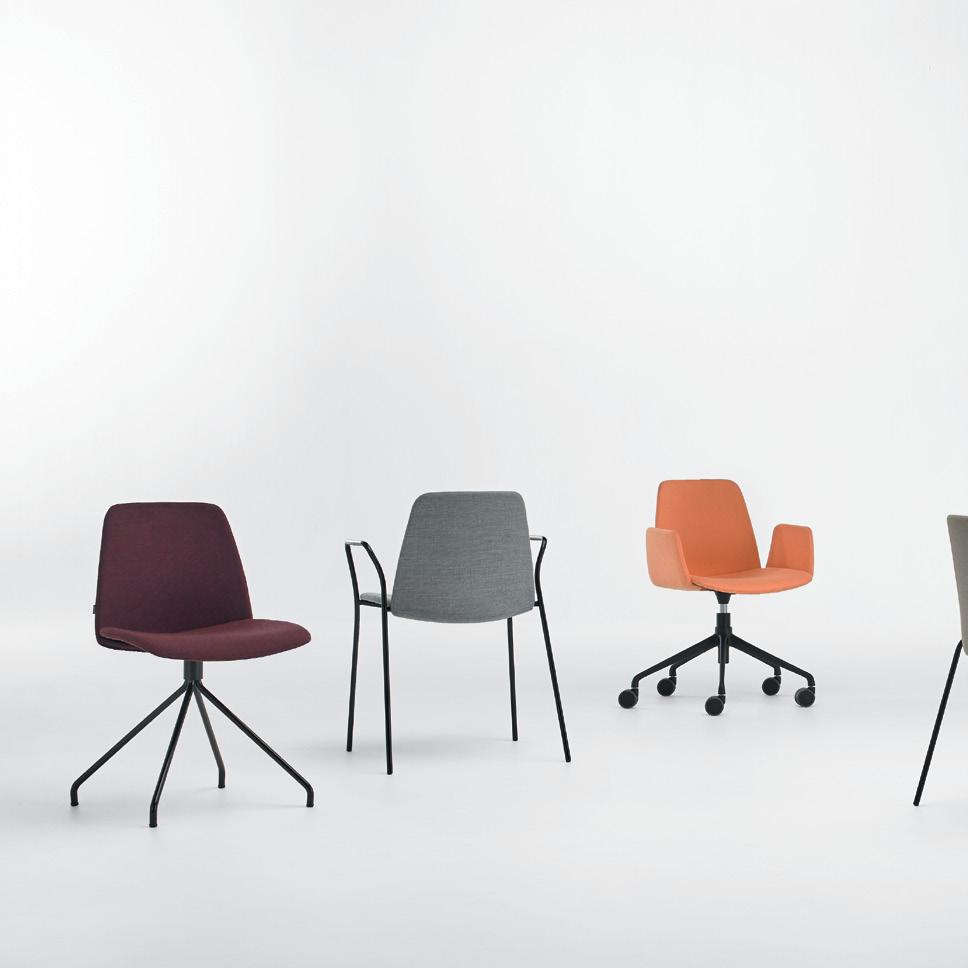 Designed for use in a variety of spaces and contexts, the UNNIA TAPIZ collection groups together all the versions with upholstered seat and backrest in the UNNIA family.