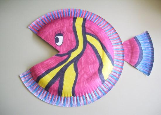 (You can get even more creative and use additional paper plates or some construction paper to add some fancy fins to your fish.