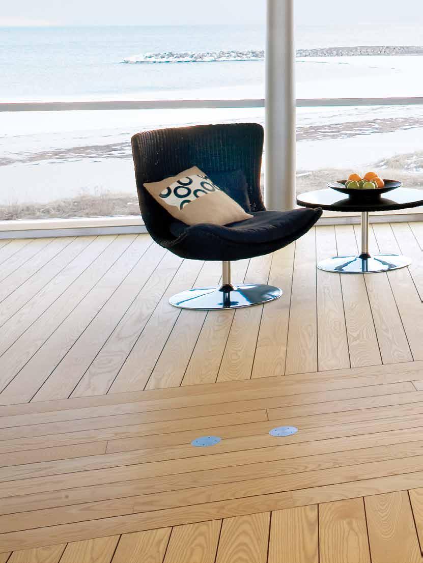 Junckers ships decking Wood is a living material that changes slightly with the seasons.
