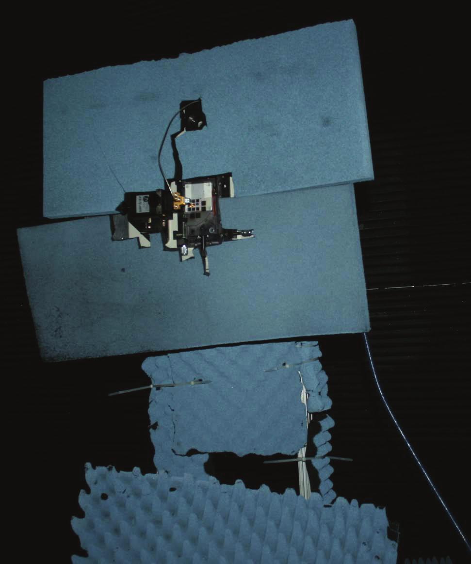 Simulated antenna performance Probe station Wafer Return loss (db) 2 3 Mast Figure 4: Radiation measurement setup in the RASCAL anechoic chamber.