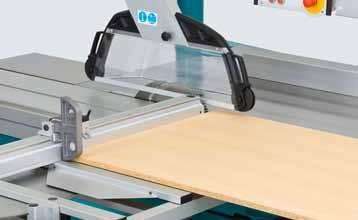 The outboard table support roller simplifies the moving of larger workpieces and prevents damage to delicate panel surfaces.