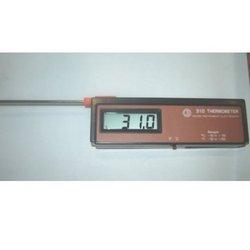 Contact Type Digital Thermometers: With the help of this, the temperature reading can be done with in no time.