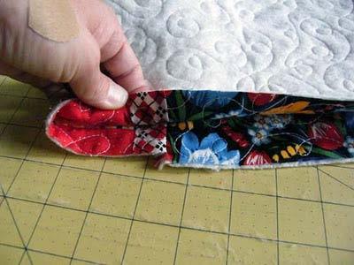 Give the bag some shape With right sides together, sew the side seam