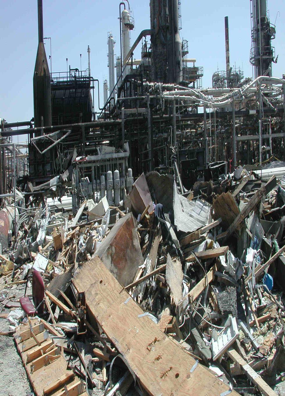 BP Texas City March 23, 2005 15 deaths and 180 injuries During startup, tower and blowdown