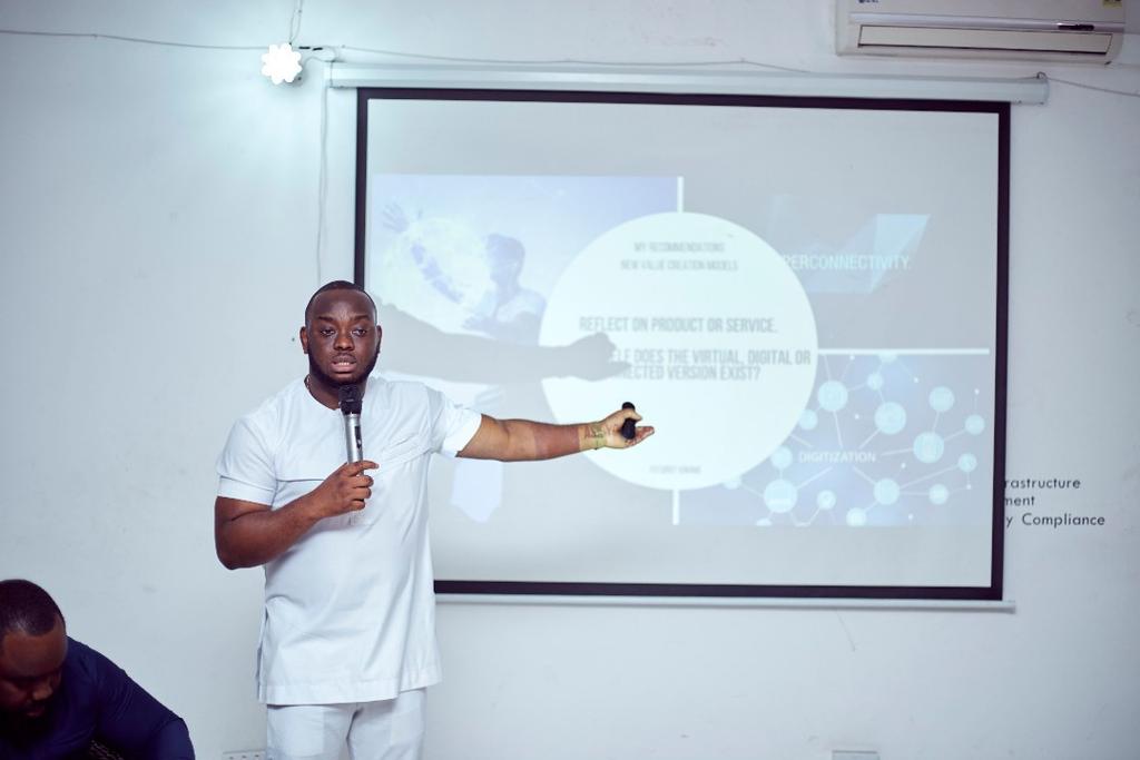 ABOUT ME Kwame A.A Opoku is a Futurist, Global Business Keynote Speaker, Tedx Speaker, Brand Architect, Public Speaking Coach, Serial Entrepreneur and a Social Media/Digital Marketer.