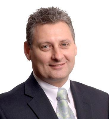 Mr Mark Sullivan, Chair, Quality of Service Committee Mark is the Chief Operating Officer for Dental Health Services Victoria, where he is responsible for purchasing services and administering