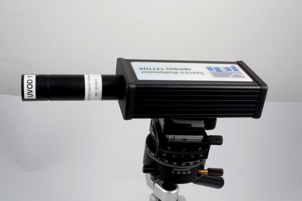 specbos 1211UV has to be mounted on the two axis goniometric and tripod setup as shown in fig. 10. 2.