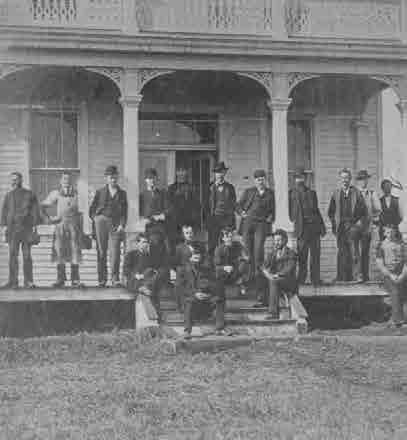 3 Thomas Edison and Employees outside Menlo Park Laboratory in New Jersey, 1880 Edison had the ability to lead a large team of people with many different skills.