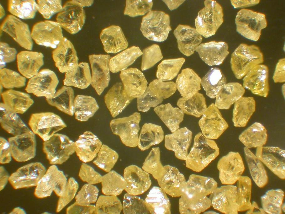 Diamond Grades Synthetic Diamonds are graded according to their manufacturer s standards rather than an industry