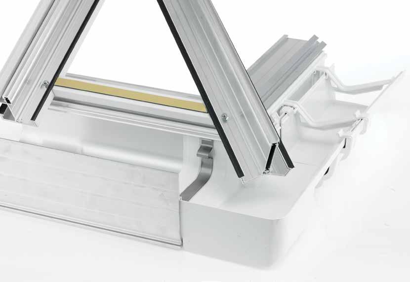 BOX GUTTERS WITH SILICONE-FREE ADAPTORS Box gutters The wide box gutter system provides space and access for fitting and maintenance.