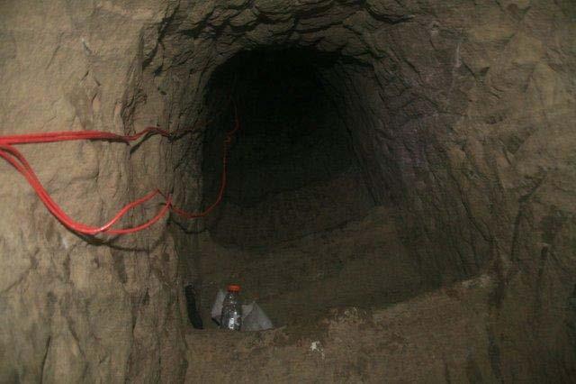 (AFRL) Deployable through 20 cm borehole into non-planar, hand-dug tunnels