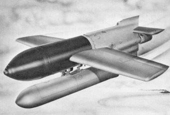 WW2: Germany Henschel Hs-293 Glide Bomb (Prof. Herbert Wagner) - Glide bomb with a conventional wing; small liquid-fueled rocket; - Smaller than Fritz-X (1,500 lb.