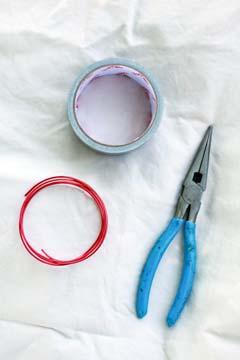 HAT Crochet Cast-On 1. Make a slip knot and insert hook through knot (photo below).
