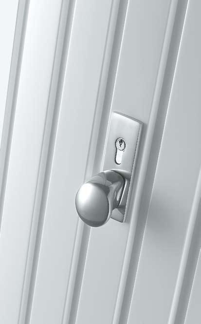 Cast aluminium, rustic style Cast aluminium, bronze finish The garage door handle developed by designers and