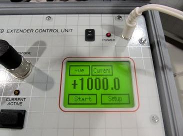 The required output current is entered via the touch screen of the 66259 Controller or via the control panel of the 6622A Bridge.