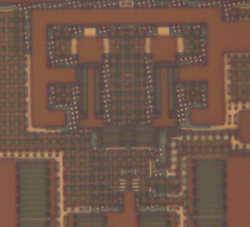 Chip Micrograph() CMOS 65nm 3 Output Buffer