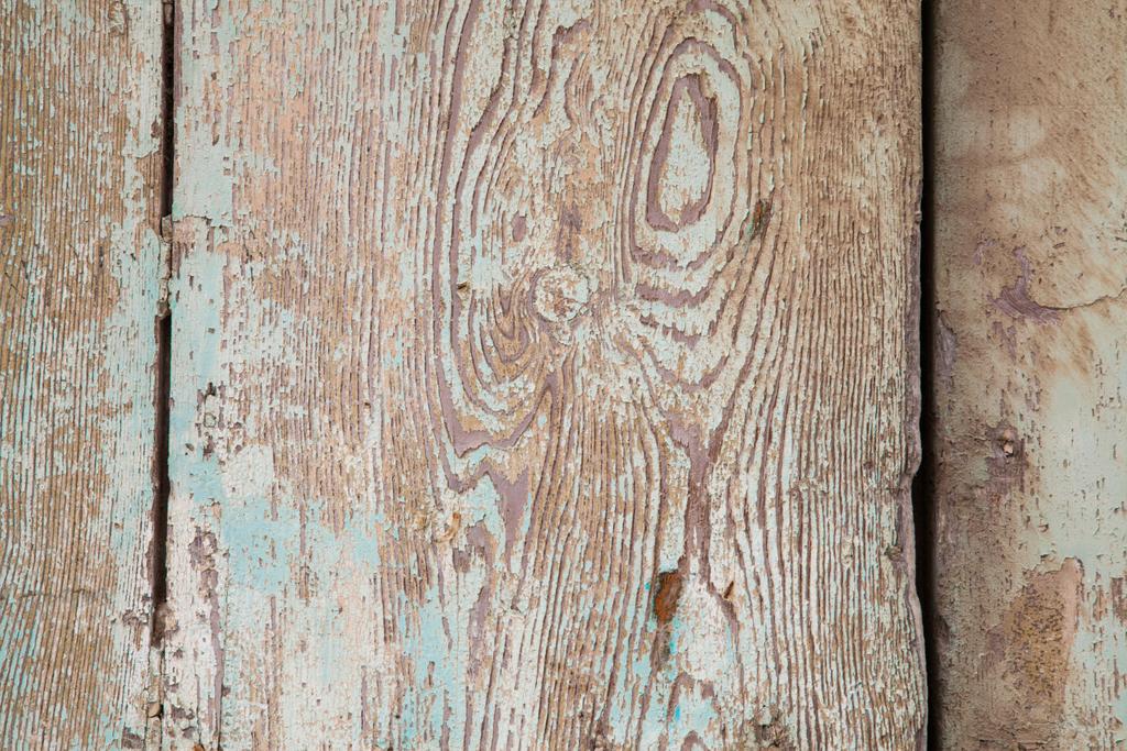 Specially developed to create an old/used/rustic look of wooden (distressed) furniture, floors etc.