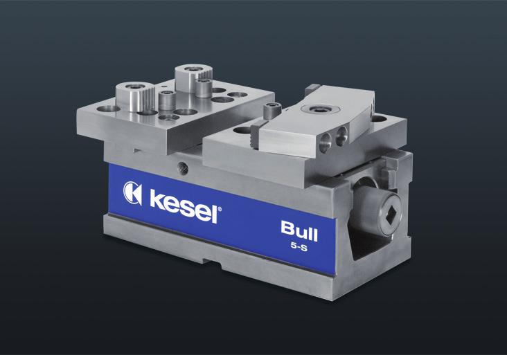 Bull 5-S mechanical Flexible mechanical compact vice for 5-sided machining and for clamping raw parts. Flexibly adjustable to the workpiece through the use of different jaws.