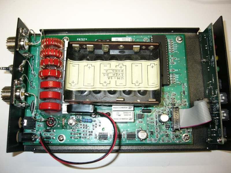 Although the Z-11Pro II may be operated on external DC power even while batteries are installed, note that the Z-11Pro II will not charge the internal batteries.