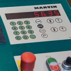 Planing and profiling plastics: The MARTIN planer The T45 thickness planer is perfectly suited to the modern processing of plastics.