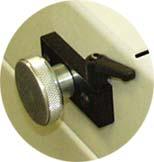 Extend / Retract Extend conveyor by turning this knob clock-wise, retract by turning counter clock-wise Adjustable ratchet handle (Fig. 27) 12.