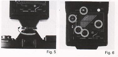 Loosen the lock screw and insert the flash unit fully into the hot shoe of the camera. (Fig.