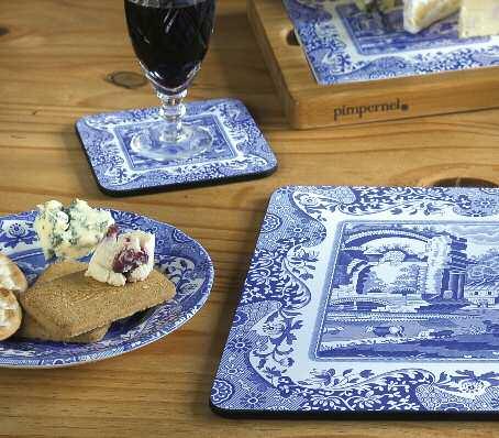4 Coasters 024 6 Coasters 026 6 Medium Placemats 056 4 Large Placemats 064 Blue