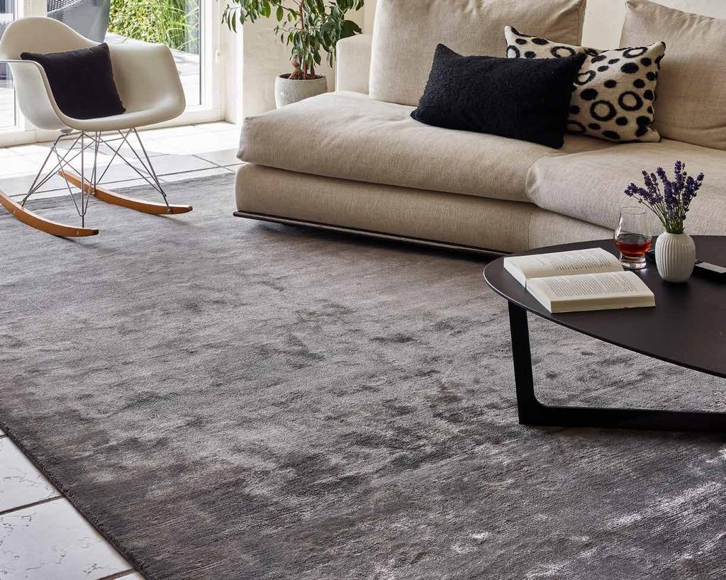 THE NORTHERN LIGHT COLLECTION IS INSPIRED BY THE CLEAN SCANDINAVIAN DESIGN The rugs are hand-knotted and made of 100% high-quality viscose.