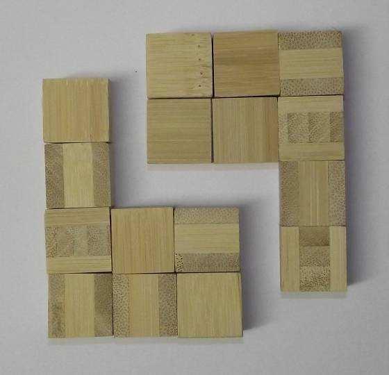ACTIVITY 25 Twin halves Use 16 blocks and set them out in a 4 4 square as