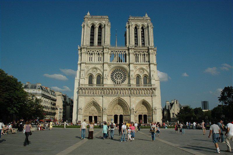Figure 4: Notre Dame Cathedral in Paris (1163-1285) as an example of a Gothic