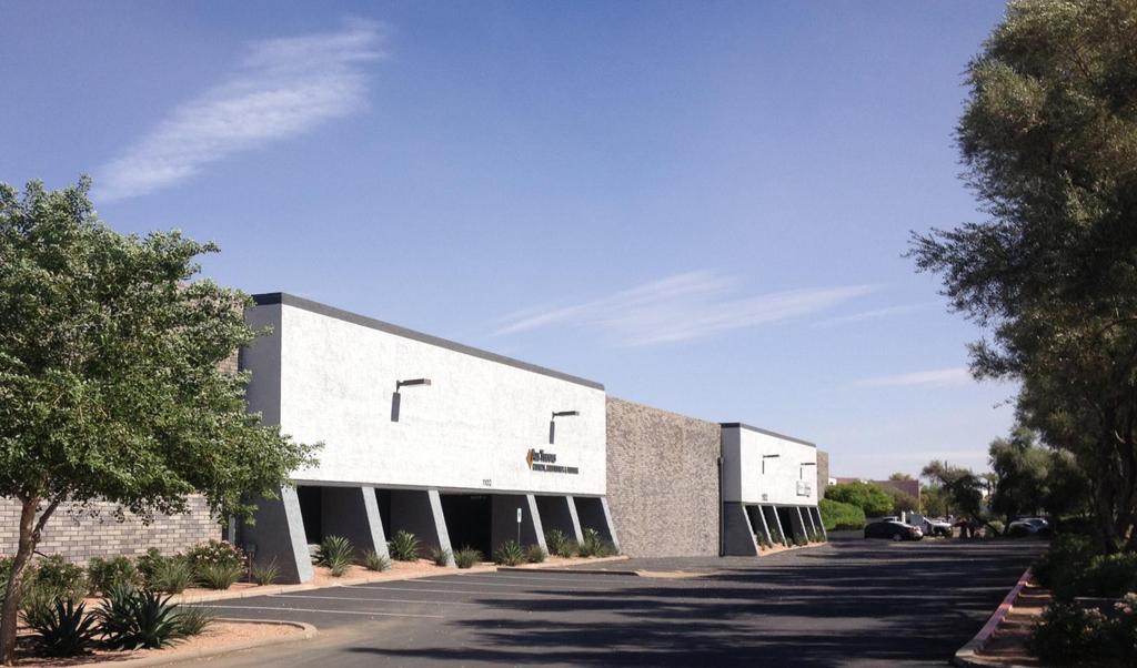 FOR LEASE: ±10,859 SF with ±1,896 SF office BROADWAY INDUSTRIAL PARK 1102 W Southern Ave, Tempe, AZ BUILDING