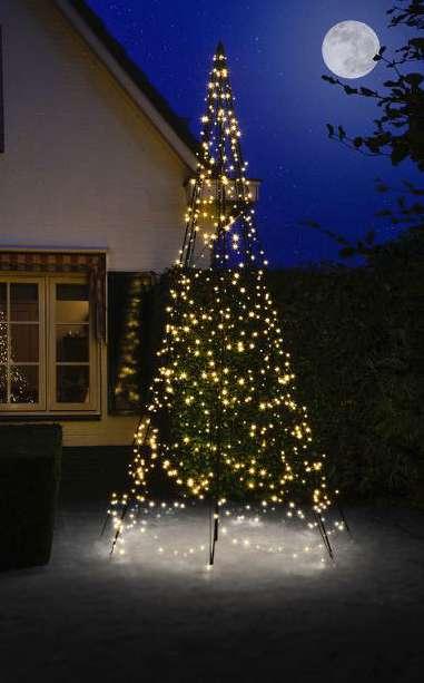 400CM-640LED Fairybell Outdoor Christmas LED Tree The Fairybell 400CM-640LED is the largest tree in the Fairybell collection that comes supplied with its own pole.