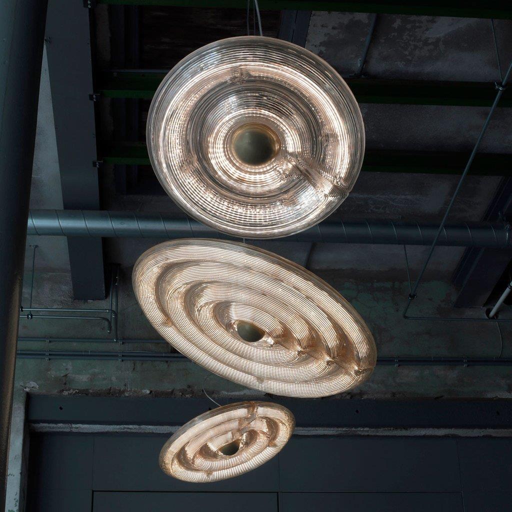 FresnelLIGHT. pendant The FresnelLIGHT by Studio Dirk Vander Kooij is a pendant lamp with a lot of directional light, but still comfortable to look into.