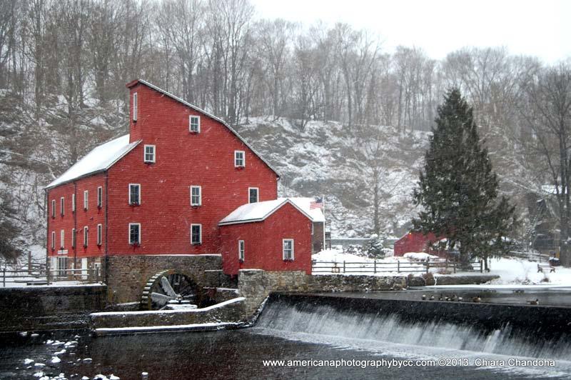 Caption: Red mill,