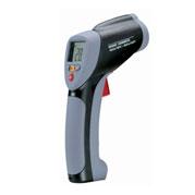 TQC INFRARED THERMOMETER TE1005 1 FEATURES Precise non-contact measurements Built-in laser pointer Automatic selection range and Resolution to 0.