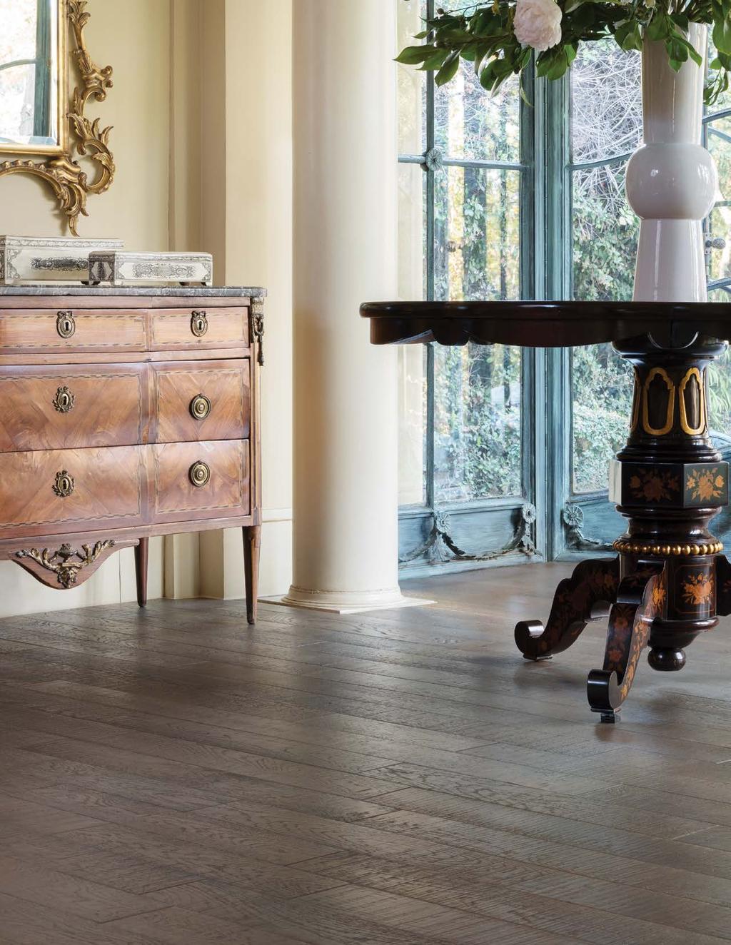 Let the beauty of the past enrich every day with Villa Barcelona Reclaimed Series. Crafted from heritage-inspired materials, these elegant floors refresh the design of classic French Oak and Hickory.