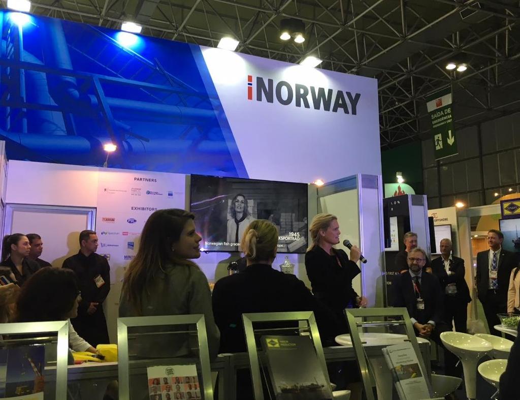 2 THE INNOVATION NORWAY STAND (o55) IN THE NORWEGIAN PAVILLION: 22 Norwegian companies were part of the Norwegian pavilion this year, and many of the companies, as Runde Miljøsenter were present at