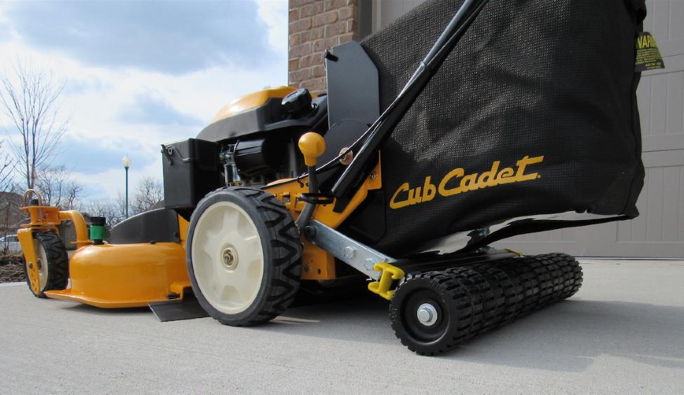 US Patent 6,962,039 B2, US Patent 6,993,894 B2 Mounting Instructions for Cub Cadet CC600 28-inch Walk-Behind Mowers Congratulations on your new purchase!