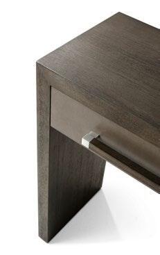 Brushed Nickel Finish Accents 72 x 31½ x 30 in 182.9 x 80 x 76.2 cm Optional size available on this item.
