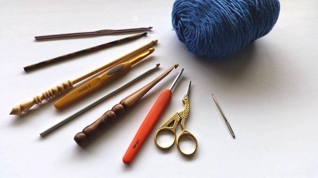 What will you need? You will need a crochet hook, some yarn, scissors and a yarn needle.