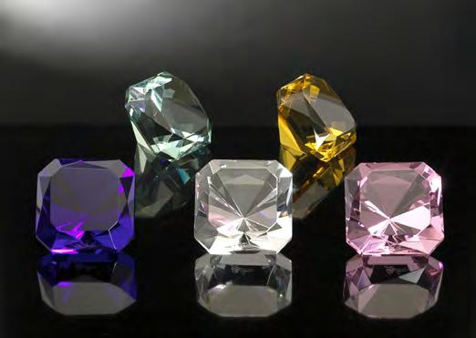 101551 Emerald Cut Diamond PW Clear