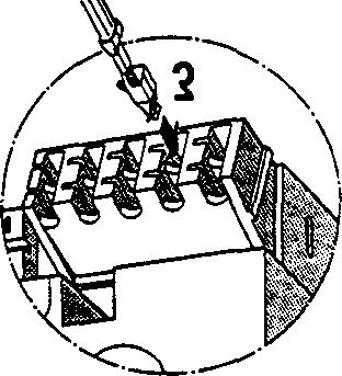 Push the terminal into the receptacle until the locating spring engages. N. B.: The spring must point into the slot (3)!