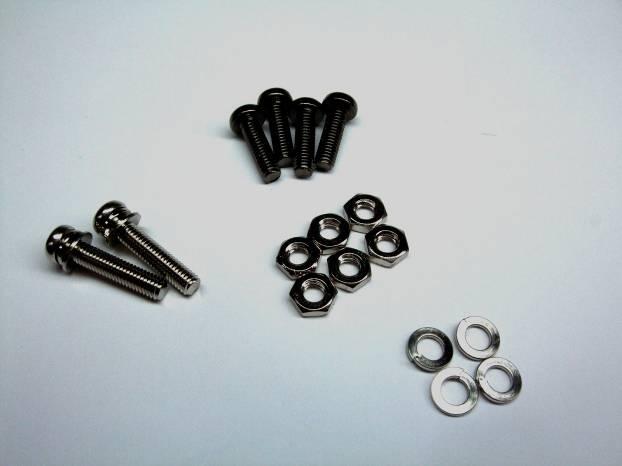 7 and the quantity of screws, nuts, etc., shown in photo 5.8. Photo 5.9 Photo 5.10 As shown in photo 5.