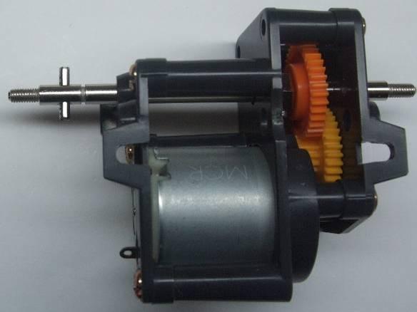 Gearbox for left motor Insert spring pin.