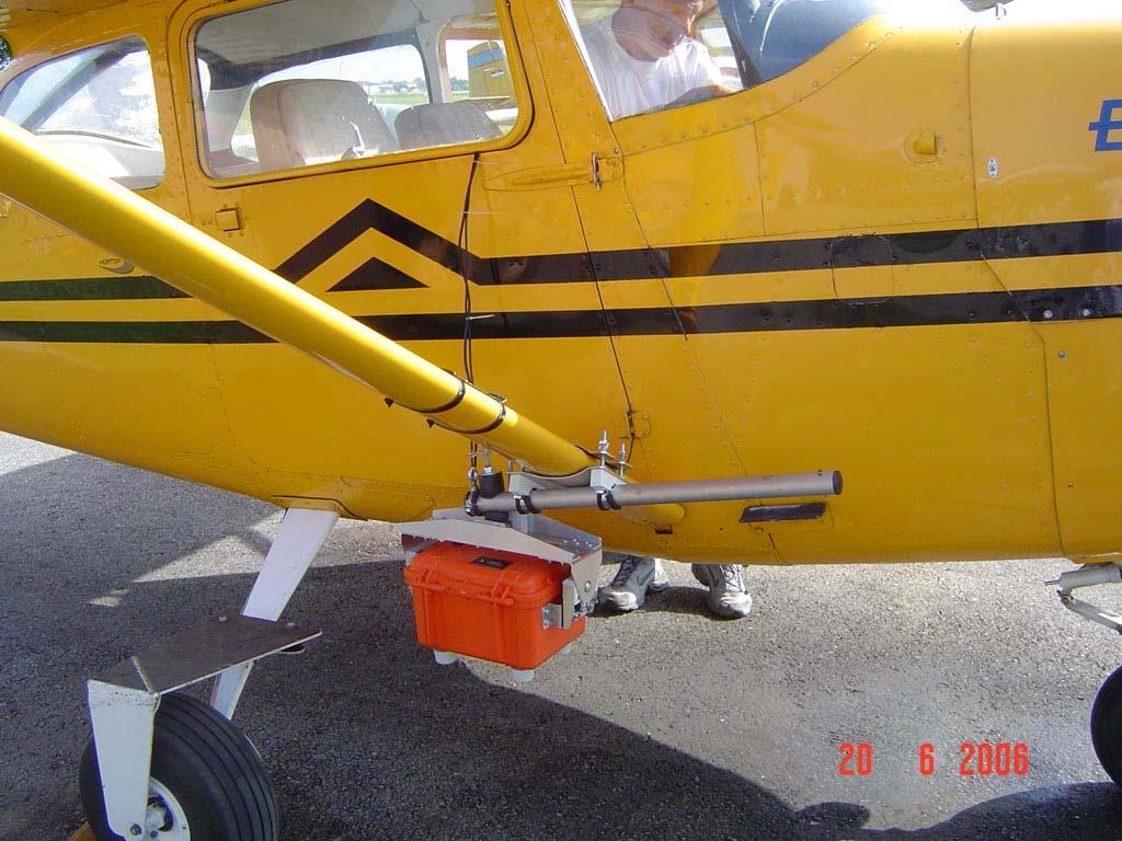 Camera carrier with the box was set into horizontal position during the flight